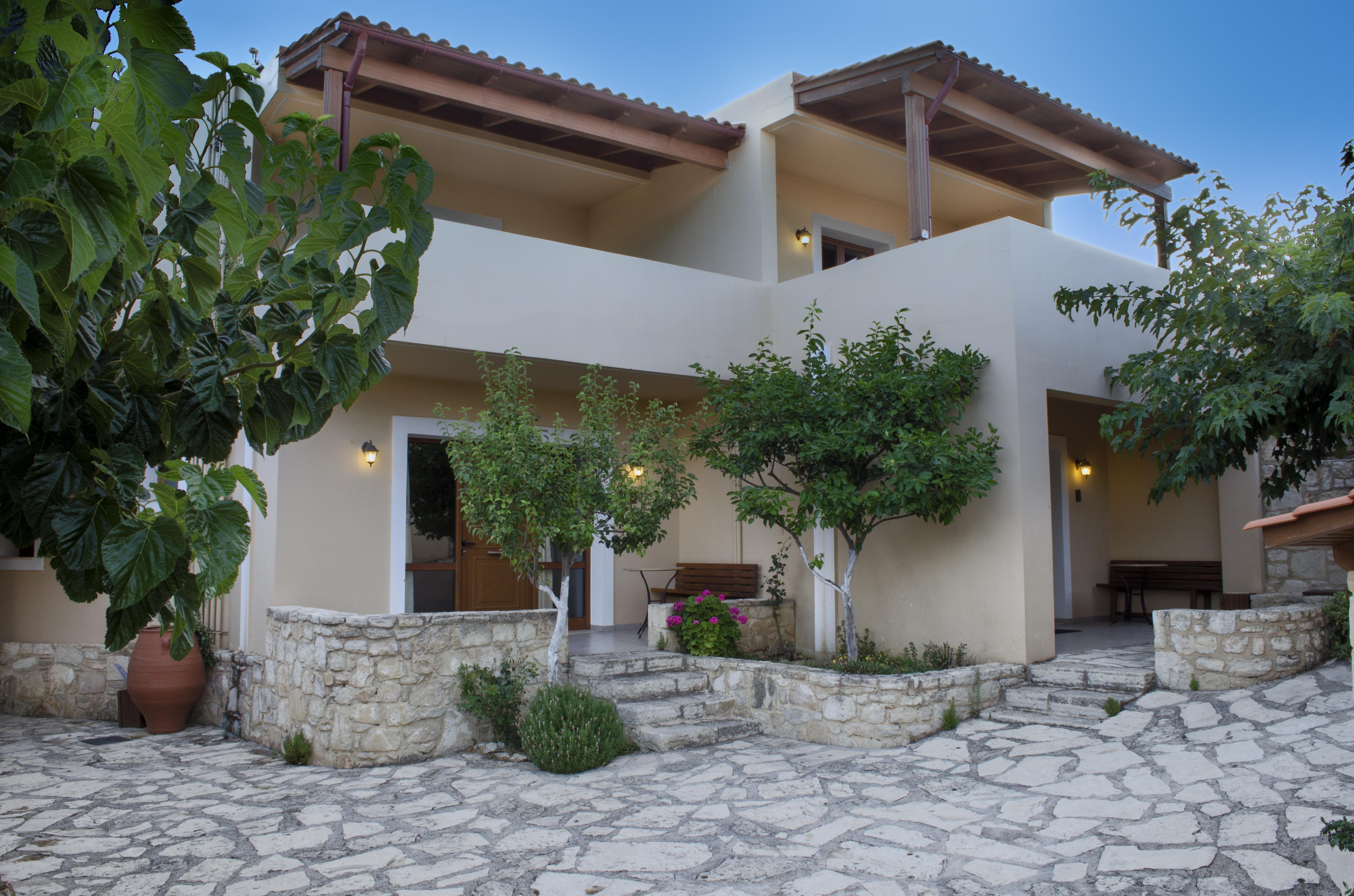 Earino Apartment Kato Asites ภายนอก รูปภาพ