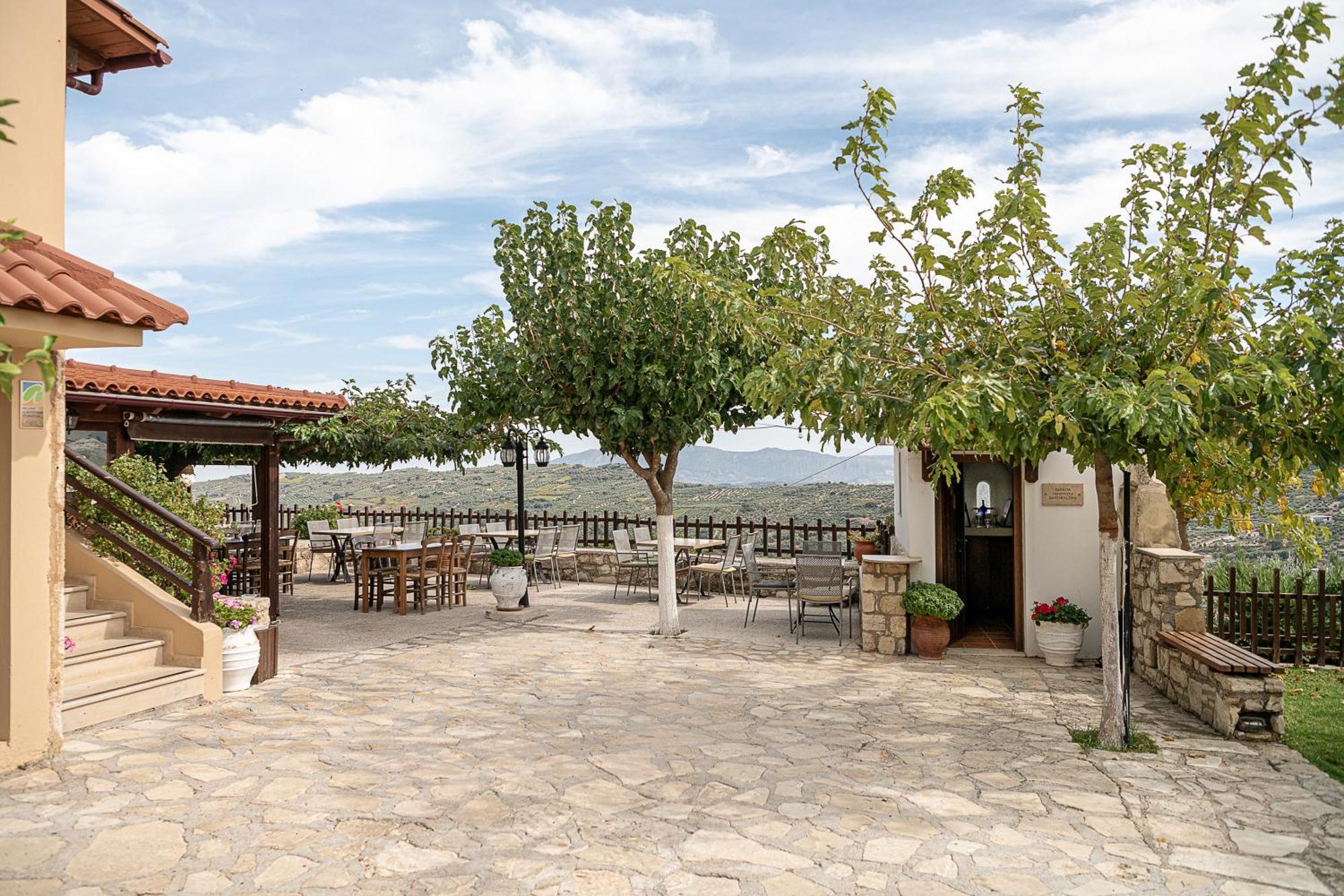 Earino Apartment Kato Asites ภายนอก รูปภาพ
